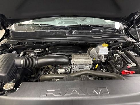 Used 2023 RAM 1500 Laramie AWD/4WD image 34