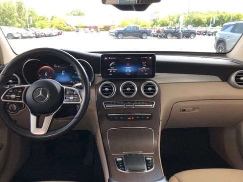 Used 2021 Mercedes-Benz GLC 300 4MATIC image 18