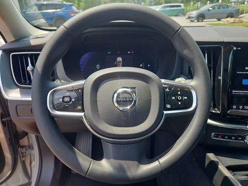 Used 2023 Volvo XC60 B5 Core w/ Climate Package AWD/4WD image 20