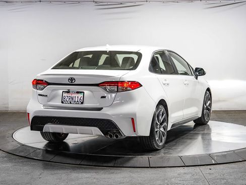 Certified 2022 Toyota Corolla SE FWD image 5