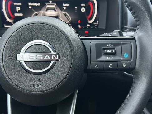 Used 2024 Nissan Rogue Platinum w/ Platinum Premium Package FWD image 34