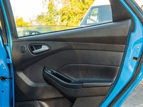 Used 2017 Ford Focus RS image 38
