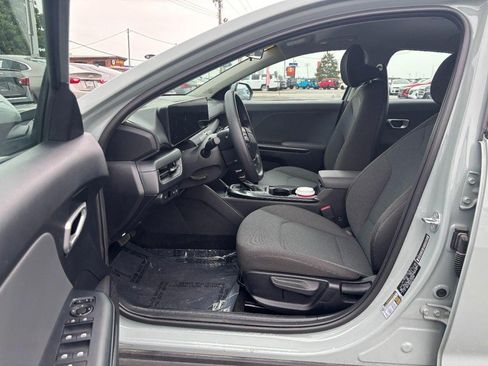 Used 2025 Kia K4 FWD image 8