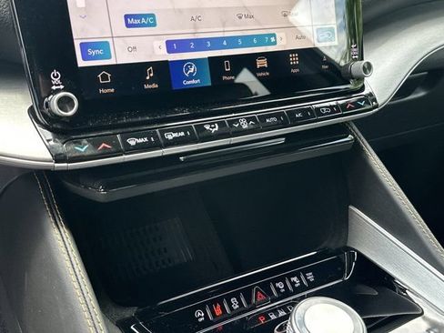 New 2026 Jeep Grand Wagoneer L 4WD image 27