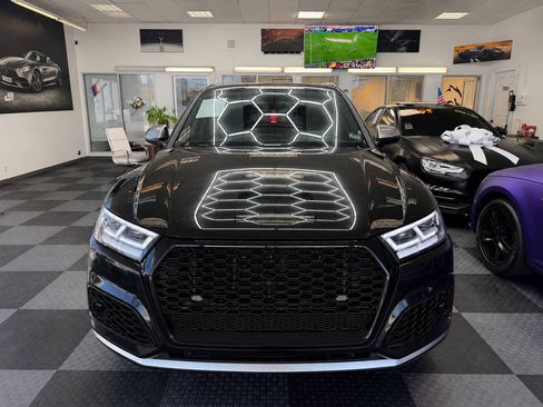 Used 2018 Audi SQ5 Prestige w/ Prestige Package AWD/4WD image 2