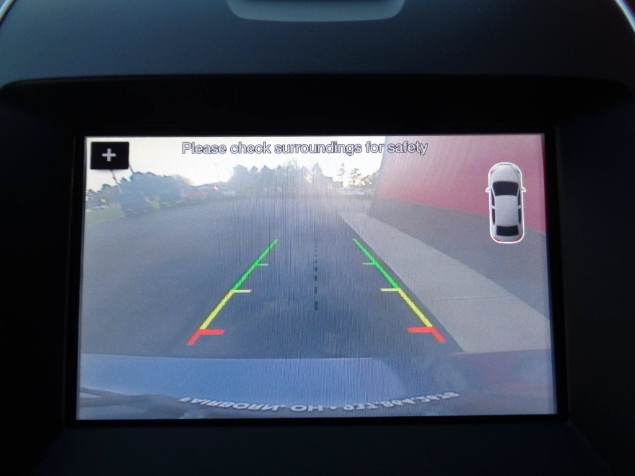 Used 2018 Ford Edge Titanium w/ Equipment Group 301A FWD image 11