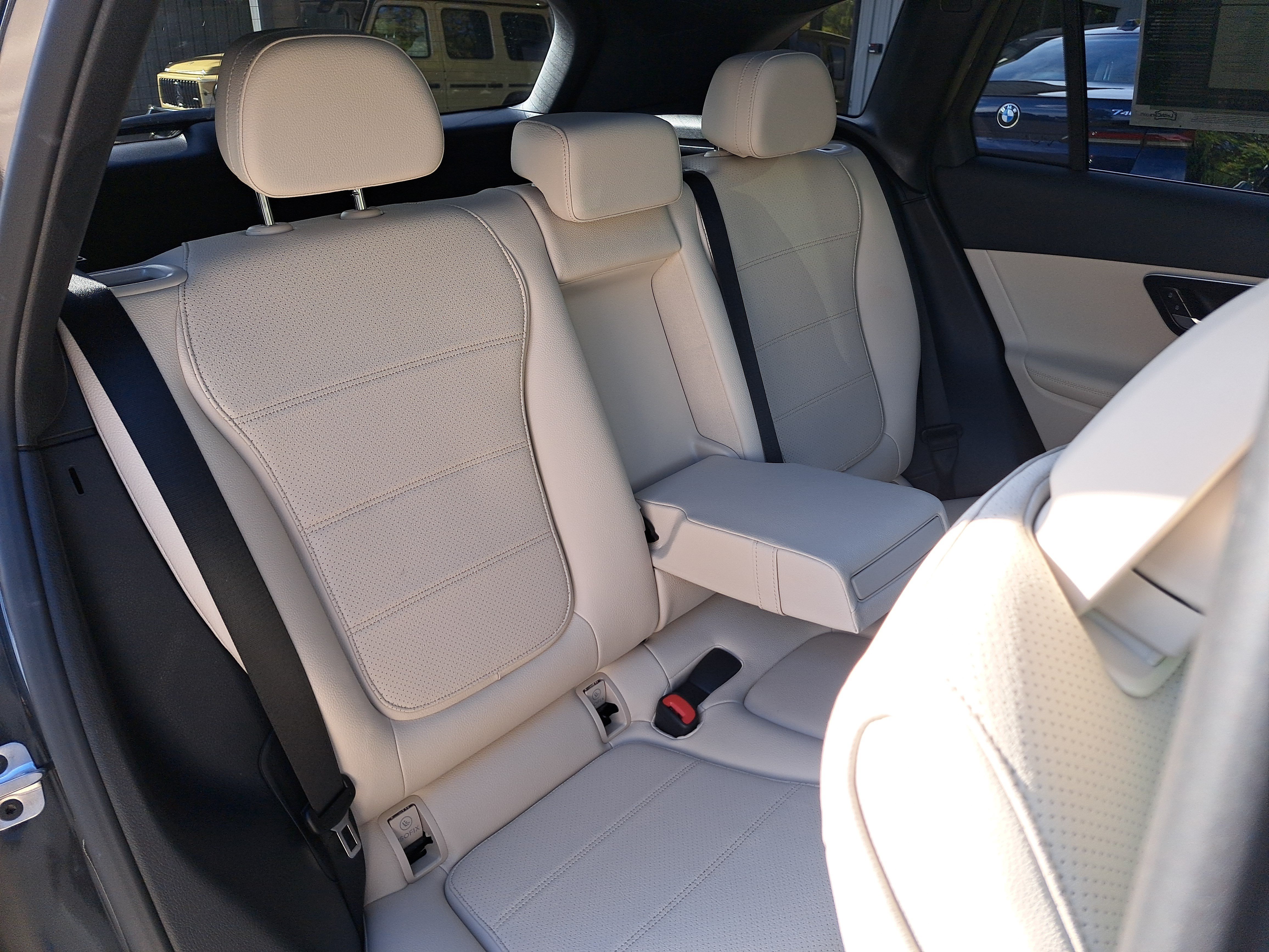 Used 2026 Mercedes-Benz GLC 300 4MATIC image 13