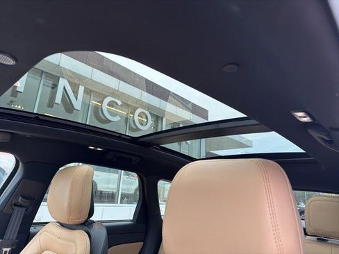 Used 2020 Lincoln Corsair Reserve w/ Elements Package image 15