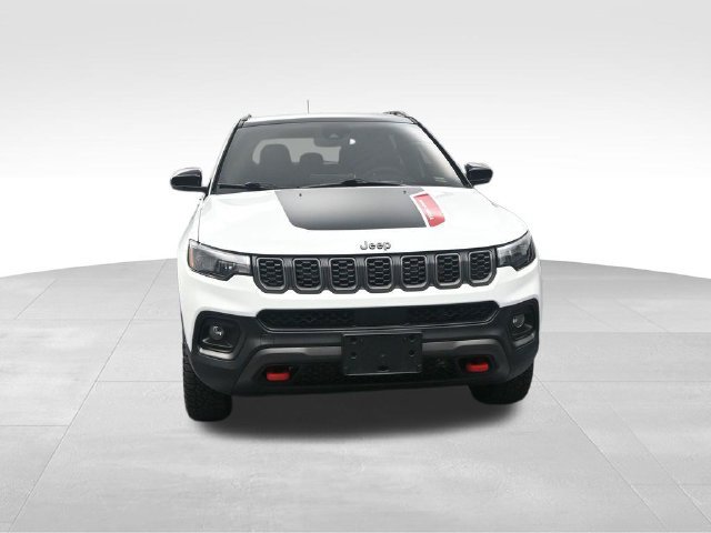 Used 2026 Jeep Compass Trailhawk AWD/4WD image 4
