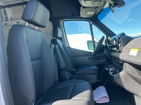 New 2026 Mercedes-Benz Sprinter 2500 image 19