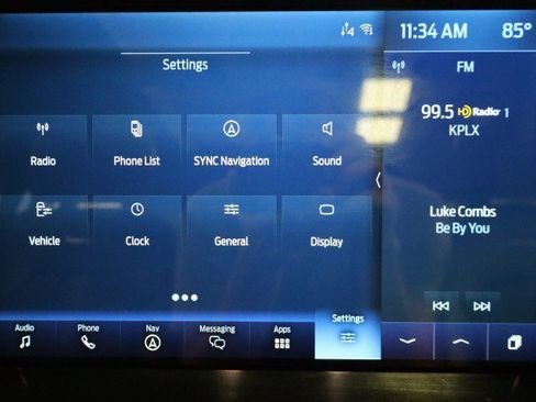 Used 2022 Ford F250 Platinum w/ FX4 Off-Road Package AWD/4WD image 76