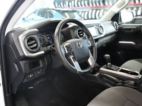 Used 2019 Toyota Tacoma SR5 AWD/4WD image 21