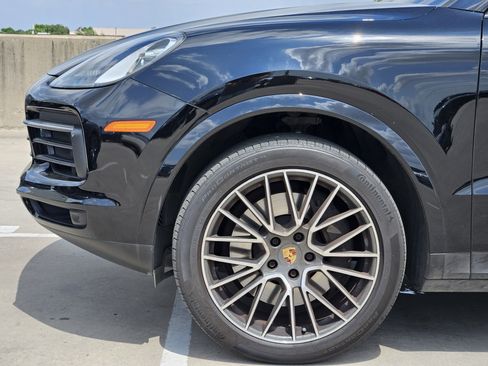 Certified 2023 Porsche Cayenne image 13