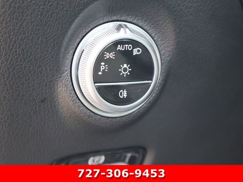 Certified 2025 Mercedes-Benz C 300 4MATIC Sedan image 23