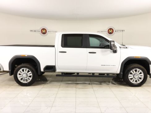 Used 2021 GMC Sierra 2500 4x4 Crew Cab w/ Convenience Package image 2