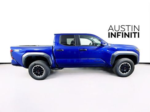 Used 2024 Toyota Tacoma TRD Off-Road AWD/4WD image 8