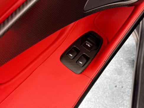 Used 2020 McLaren 600LT Spider RWD image 19