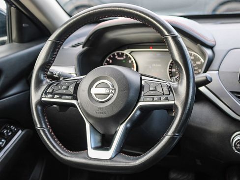 Used 2023 Nissan Altima 2.5 SR image 16