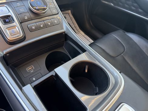 Used 2023 Hyundai Santa Fe Limited image 18
