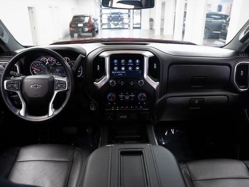 Used 2020 Chevrolet Silverado 1500 LT Trail Boss AWD/4WD image 11