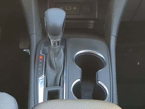 Used 2023 Chevrolet Equinox LS w/ LS Convenience Package image 18