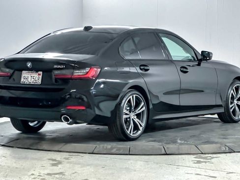 Used 2023 BMW 330i Sedan w/ Premium Package image 2