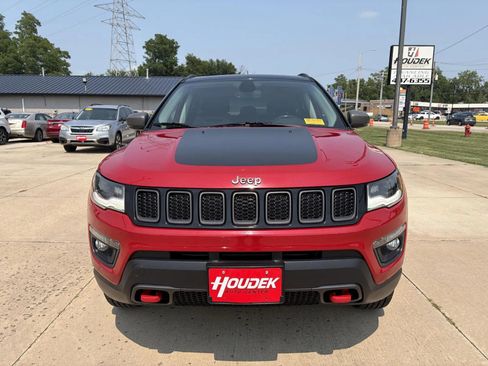 Used 2020 Jeep Compass Trailhawk w/ Cold Weather Group AWD/4WD image 2