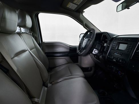 Used 2019 Ford F150 XL w/ Equipment Group 101A Mid AWD/4WD image 26