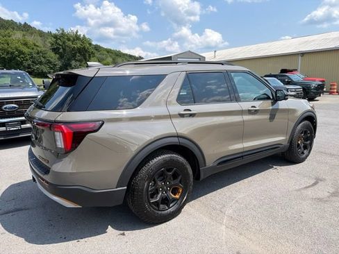 Used 2026 Ford Explorer Tremor w/ Tremor Ultimate Package AWD/4WD image 8