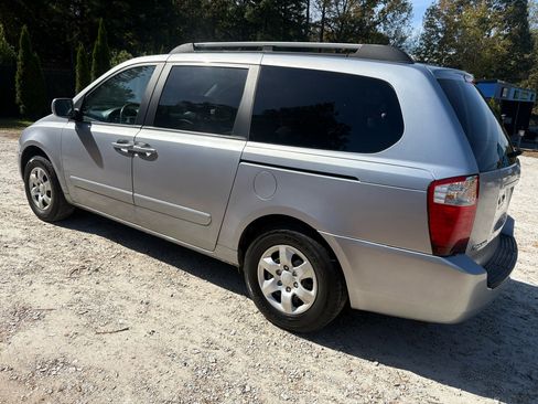 Used 2006 Kia Sedona LX image 5
