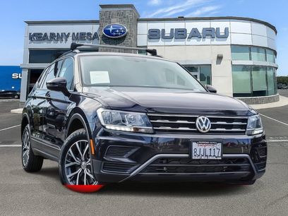 Used 2019 Volkswagen Tiguan SE w/ Panoramic Sunroof Package