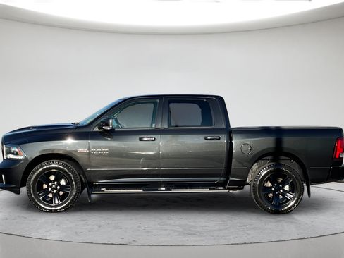 Used 2016 RAM 1500 Sport w/ Black Ram 1500 Sport Group AWD/4WD image 6