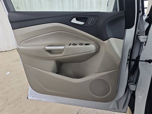 Used 2019 Ford Escape SEL image 31