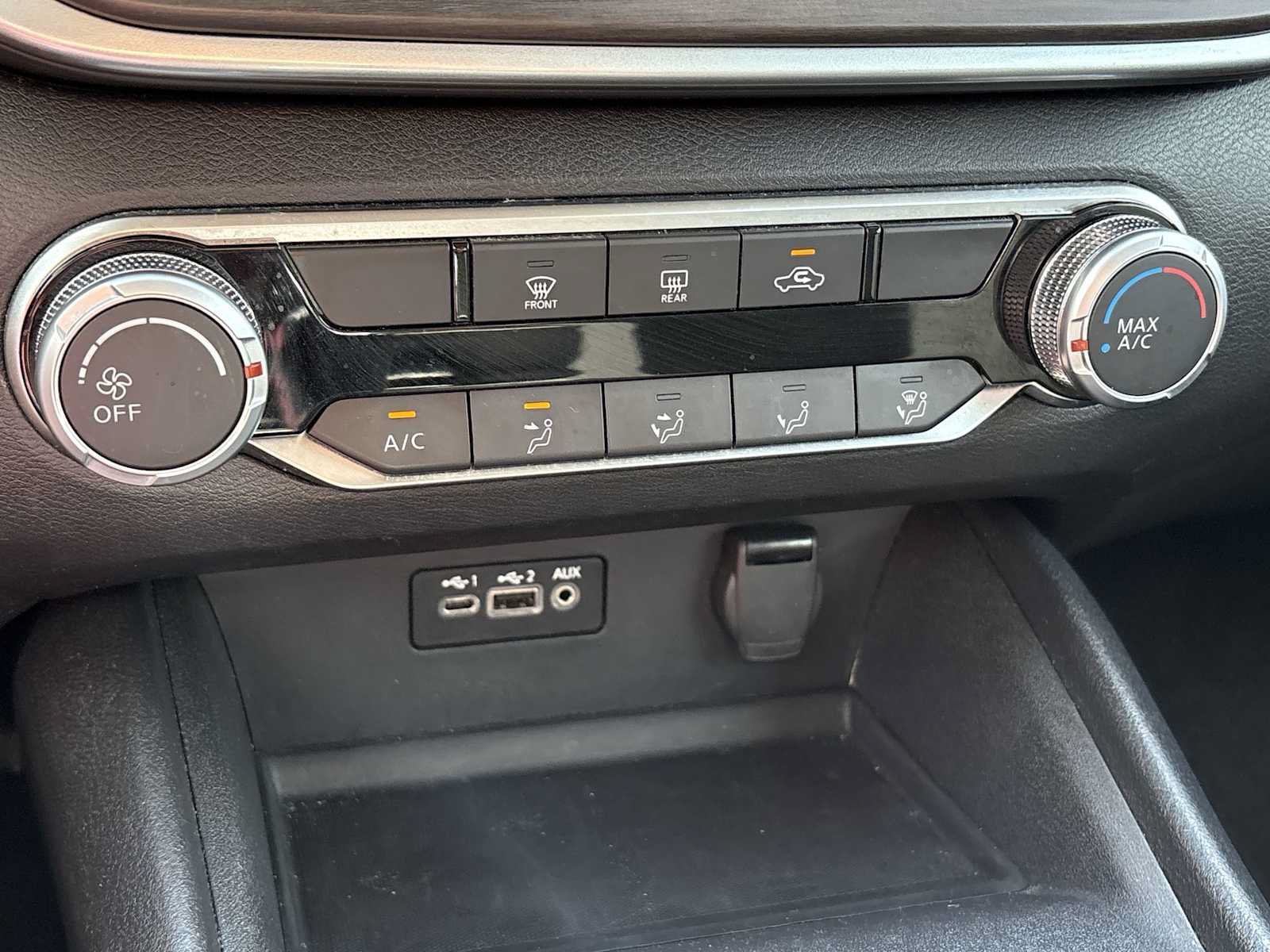 Used 2025 Nissan Altima 2.5 SV AWD/4WD image 17