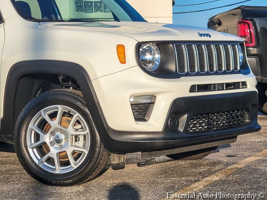 Used 2023 Jeep Renegade Latitude AWD/4WD image 4
