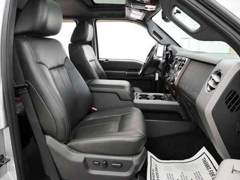 Used 2011 Ford F450 Lariat w/ Lariat Ultimate Pkg AWD/4WD image 17