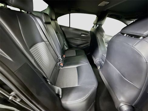 Certified 2022 Toyota Corolla XSE image 25