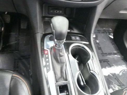 Used 2022 Chevrolet Equinox Premier AWD/4WD image 19