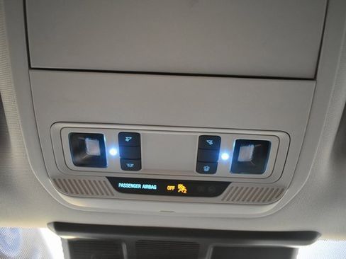 Used 2025 Ford Mustang Mach-E Premium image 35