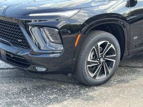 New 2026 Buick Enclave Sport Touring w/ Power Package image 7