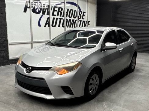Used 2015 Toyota Corolla L FWD image 2