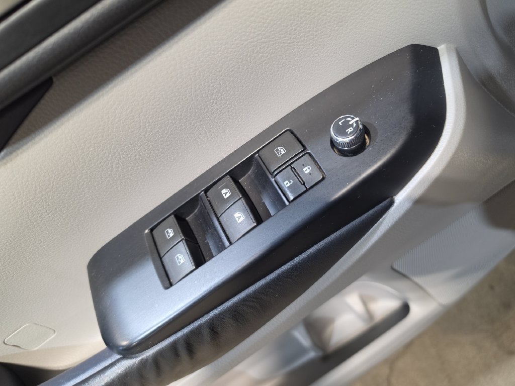 Used 2015 Toyota Highlander XLE AWD/4WD image 15