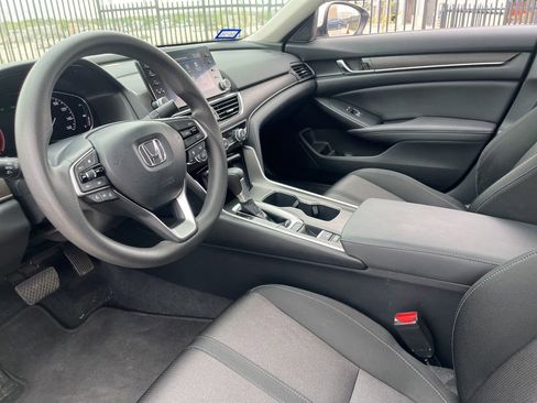 Used 2020 Honda Accord EX image 19