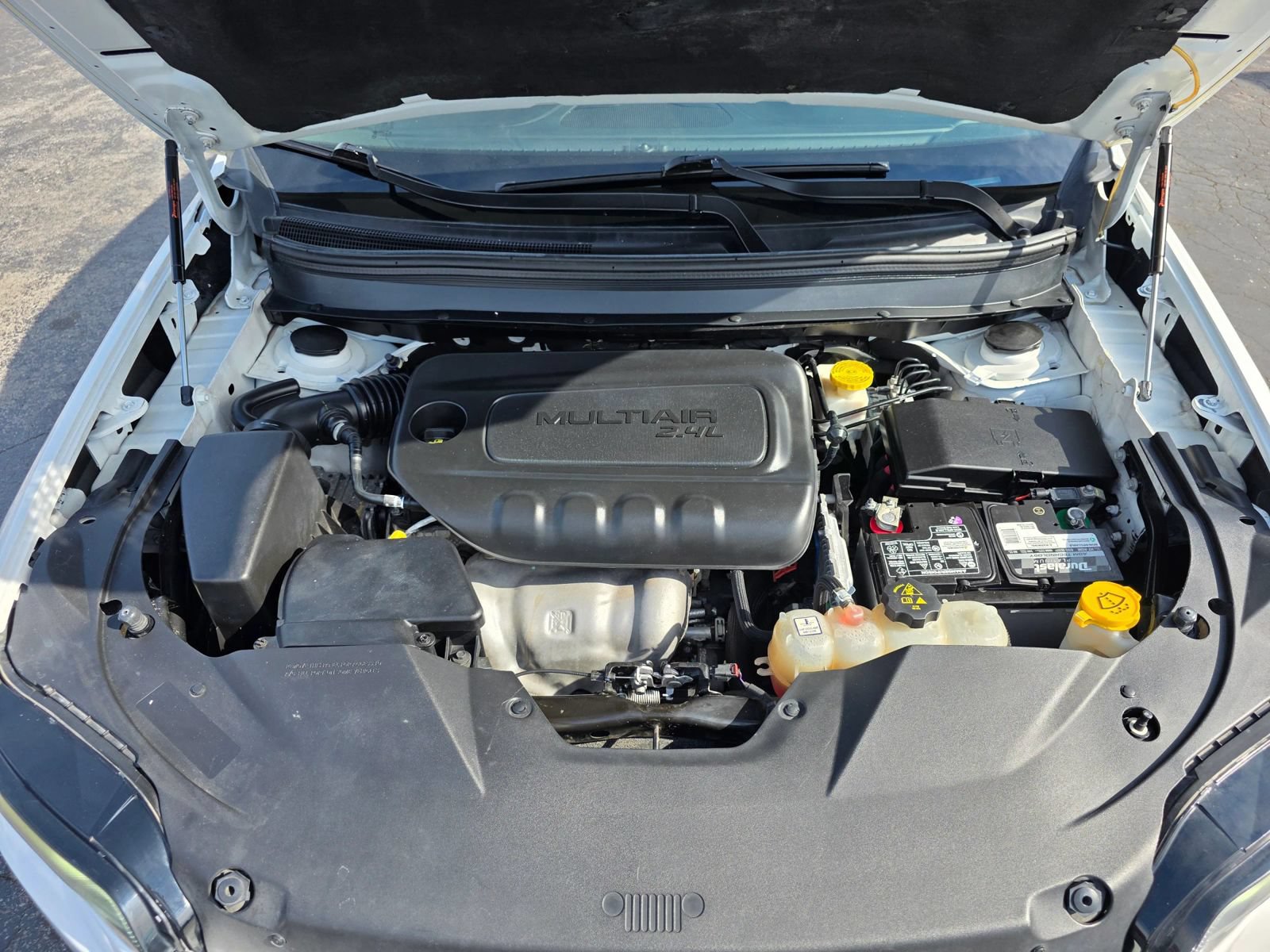 Used 2019 Jeep Cherokee Latitude Plus FWD image 20