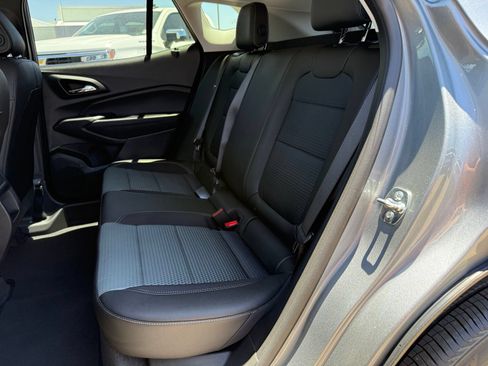 New 2026 Chevrolet Trax LT w/ Midnight Edition FWD image 32