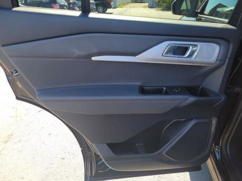 New 2025 Ford Explorer Active w/ Active Comfort Package image 14