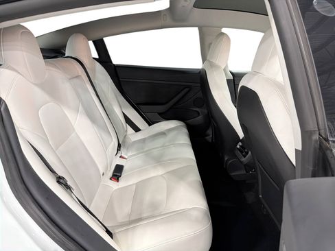 Certified 2021 Tesla Model 3 Standard Range Plus RWD image 11