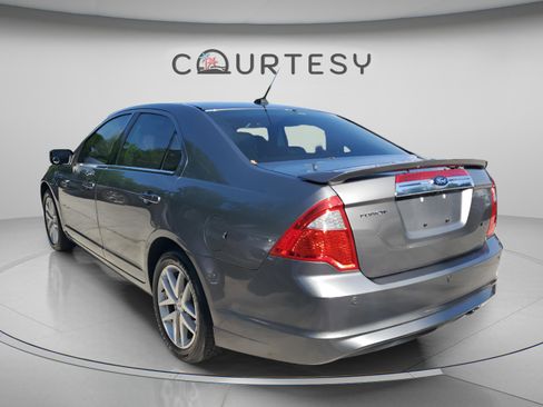 Used 2012 Ford Fusion SEL FWD image 2