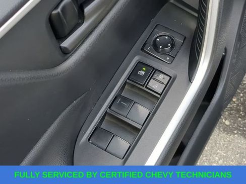 Used 2022 Toyota RAV4 LE image 23