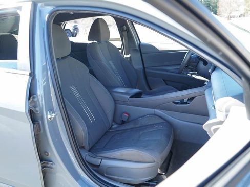 Used 2022 Hyundai Elantra SEL w/ Convenience Package image 30